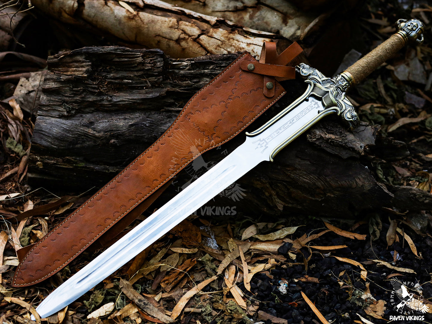 Designed for collectors, fantasy lovers, and sword enthusiasts, this masterpiece features a high-carbon steel blade