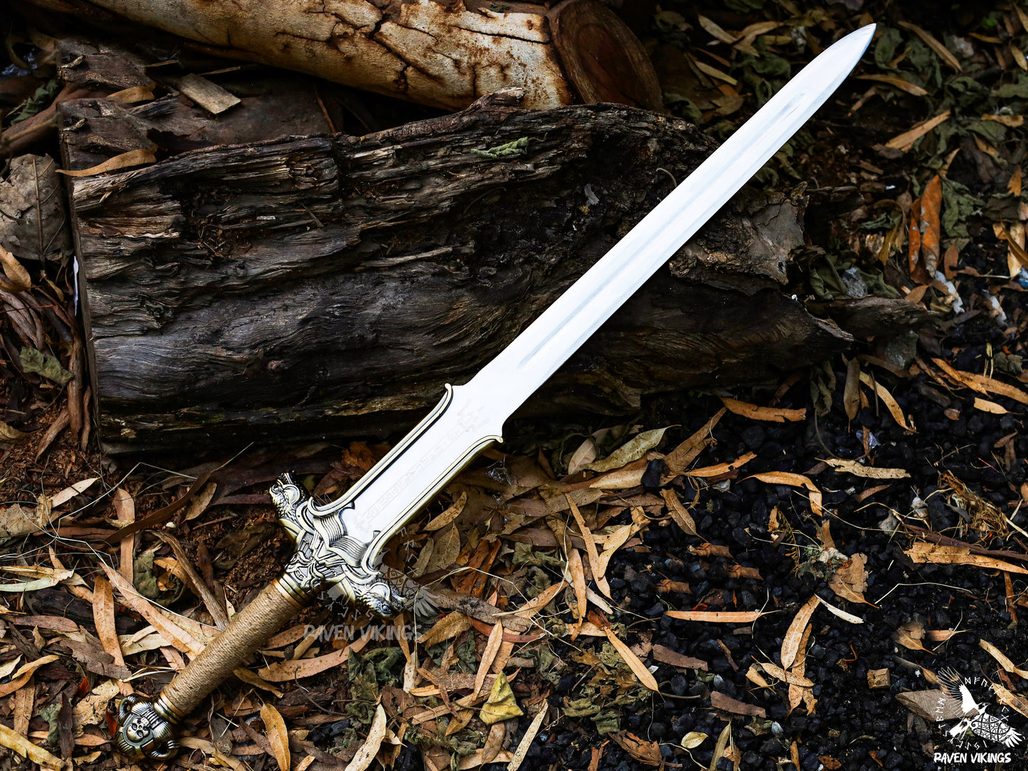Designed for collectors, fantasy lovers, and sword enthusiasts, this masterpiece features a high-carbon steel blade